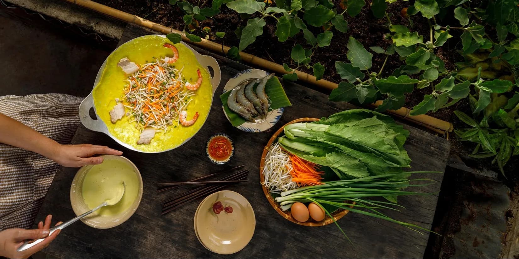 Don’t Leave Vietnam Without Trying These 18 Foods!