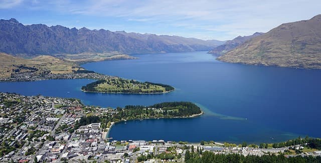 Queenstown – Milford Sound – Queenstown | Fiordland Adventure